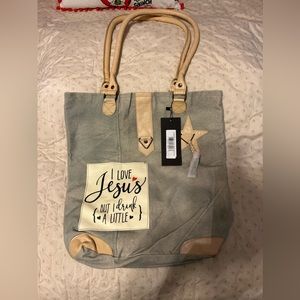 Vintage Addiction- I Love Jesus NWT